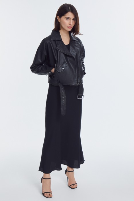 косуха из натуральной кожи от бренда снежная королева вид слева