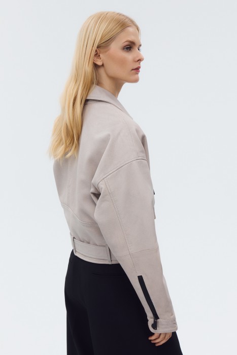 косуха из натуральной кожи по цене 14100 руб вид справа