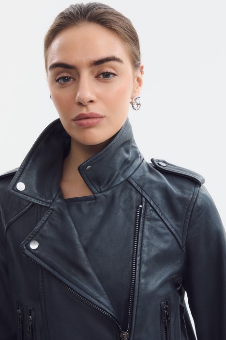 косуха из натуральной кожи из россии вид сбоку