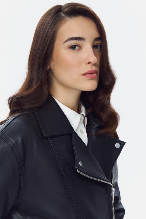 косуха из натуральной кожи из россии вид сбоку