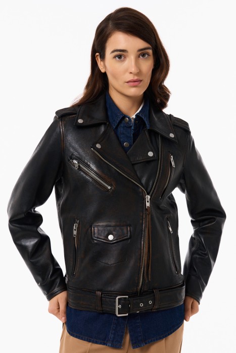 косуха из натуральной кожи от бренда снежная королева вид слева