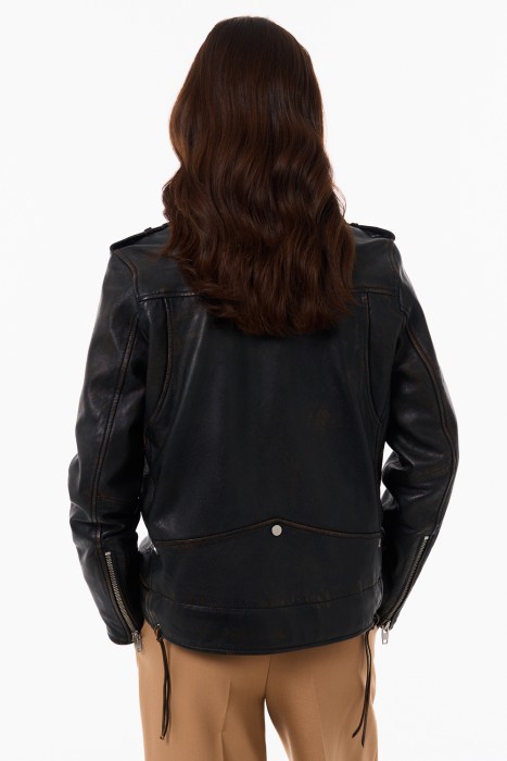 косуха из натуральной кожи по цене 14100 руб вид справа