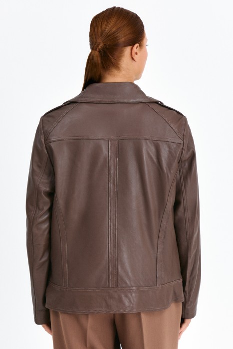 косуха из натуральной кожи по цене 10070 руб вид справа