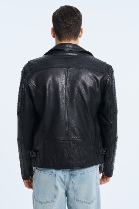 косуха из натуральной кожи по цене 12760 руб вид справа