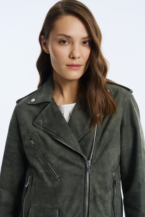 косуха из натуральной кожи из россии вид сбоку