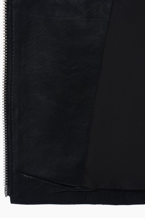 косуха из натуральной кожи от бренда снежная королева вид слева