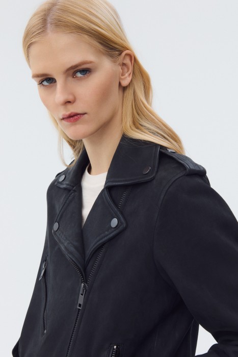 косуха из натуральной кожи из россии вид сбоку