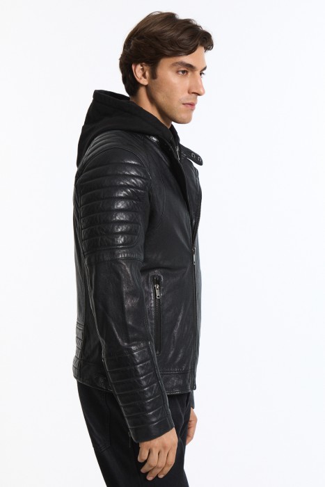 косуха из натуральной кожи от бренда снежная королева вид слева