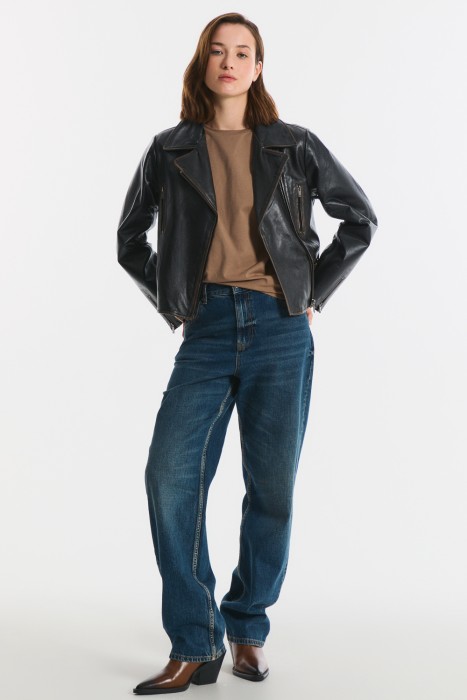 косуха из натуральной кожи из россии вид сбоку