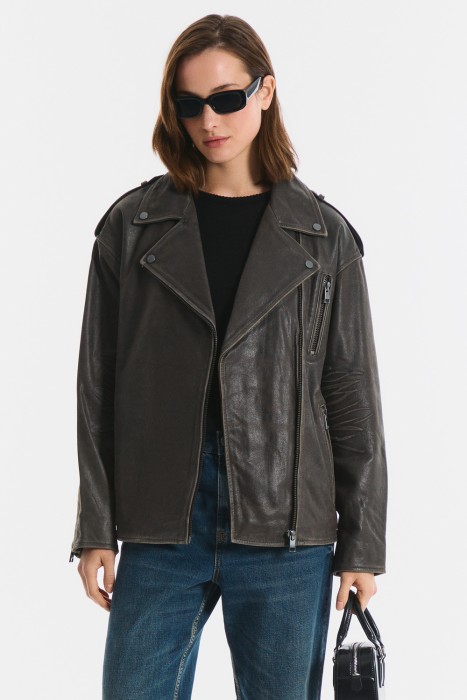 косуха из натуральной кожи по цене 11510 руб вид справа