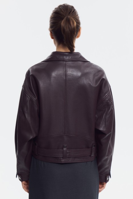 косуха из натуральной кожи по цене 18130 руб вид справа