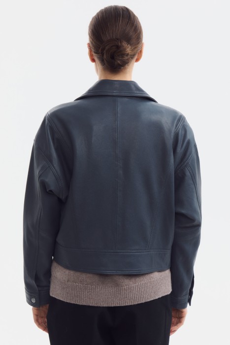 косуха из натуральной кожи по цене 14100 руб вид справа