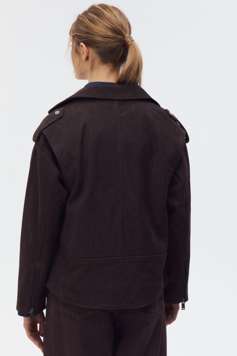 косуха из натуральной кожи по цене 21490 руб вид справа