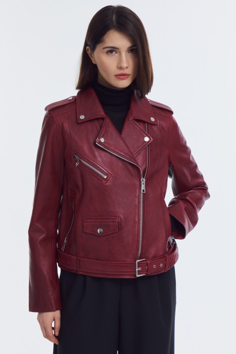 косуха из натуральной кожи от бренда снежная королева вид слева