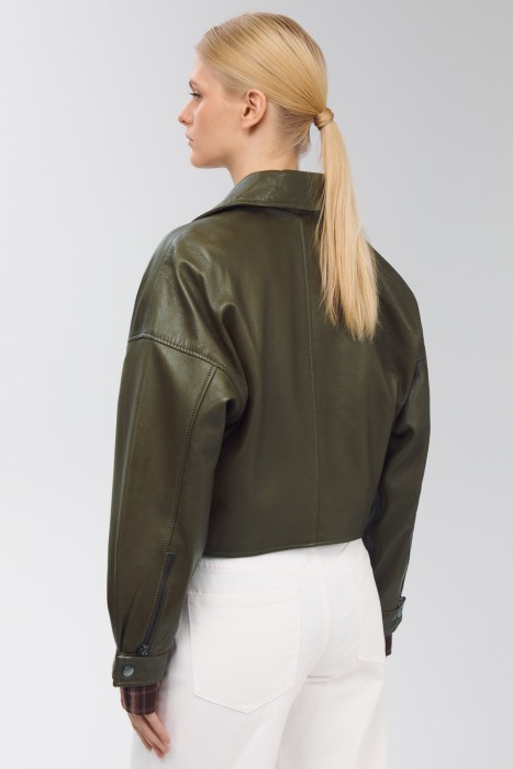 косуха из натуральной кожи по цене 11750 руб вид справа