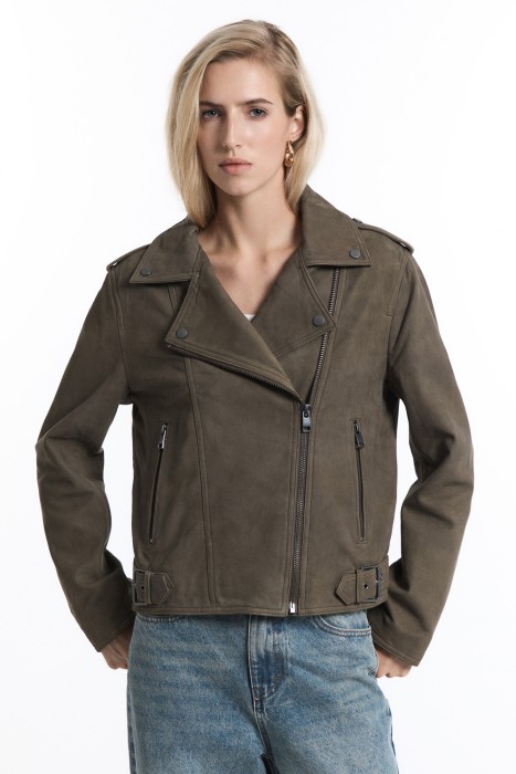 косуха из натуральной кожи от бренда снежная королева вид слева