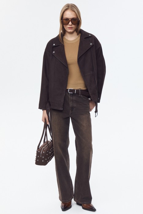 косуха из натуральной кожи от бренда снежная королева вид слева