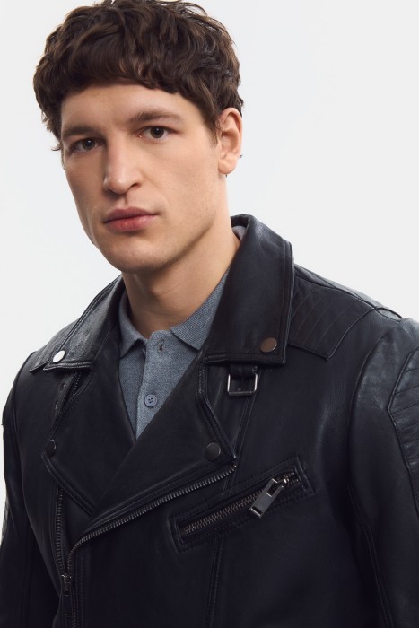 косуха из натуральной кожи из россии вид сбоку