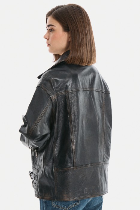 косуха из натуральной кожи по цене 14390 руб вид справа