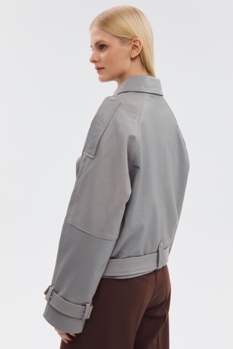 косуха из натуральной кожи по цене 15440 руб вид справа