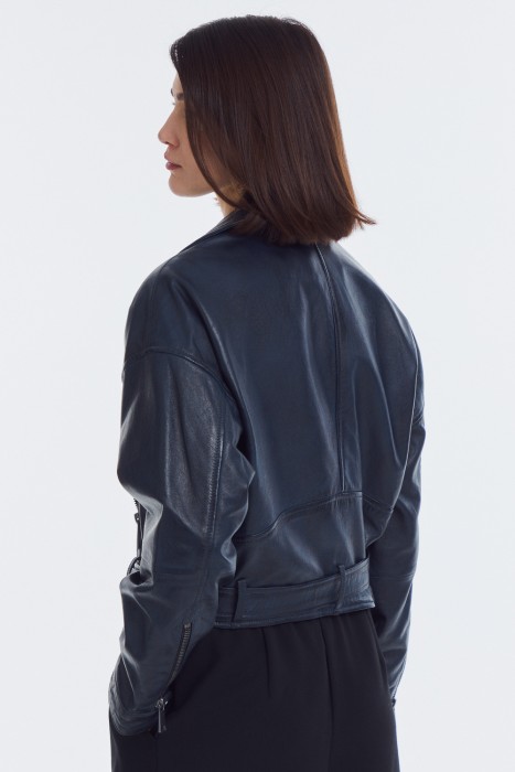 косуха из натуральной кожи по цене 11750 руб вид справа