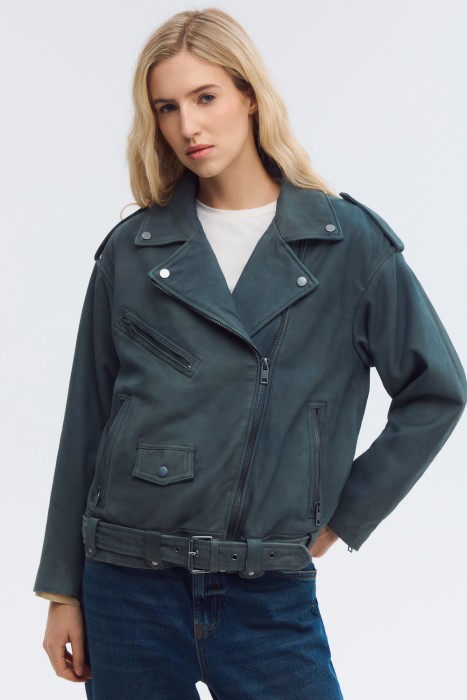 косуха из натуральной кожи от бренда снежная королева вид слева