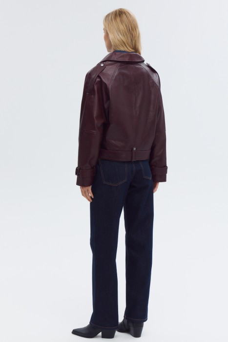 косуха из натуральной кожи по цене 15440 руб вид справа