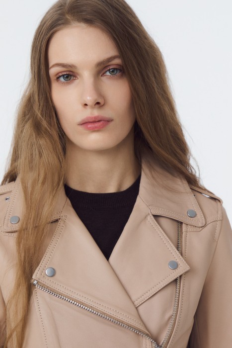 косуха из натуральной кожи из россии вид сбоку