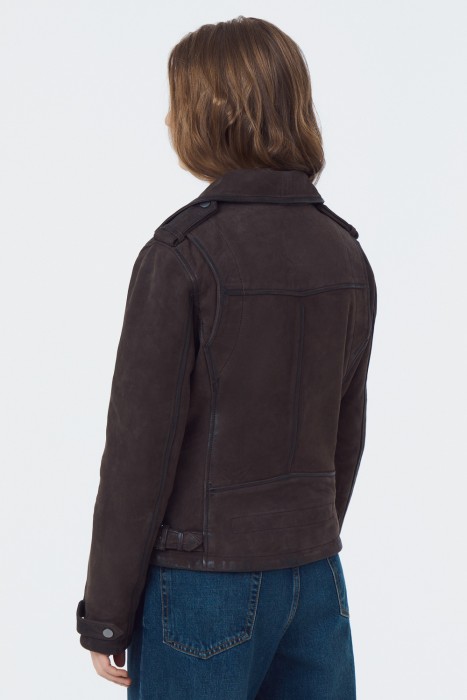 косуха из натуральной кожи по цене 10070 руб вид справа