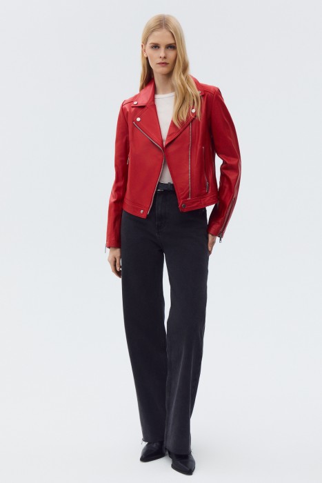 косуха из натуральной кожи от бренда снежная королева вид слева