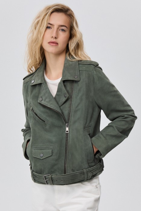 косуха из натуральной кожи от бренда снежная королева вид слева