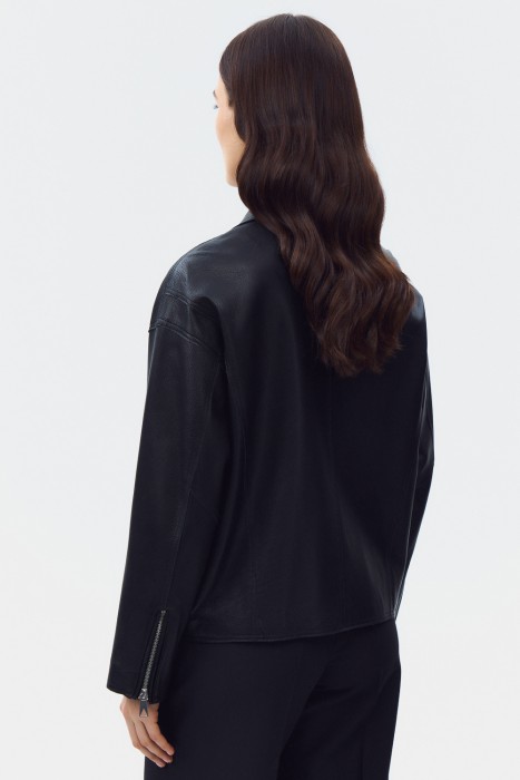 косуха из натуральной кожи из россии вид сбоку