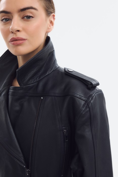 косуха из натуральной кожи из россии вид сбоку