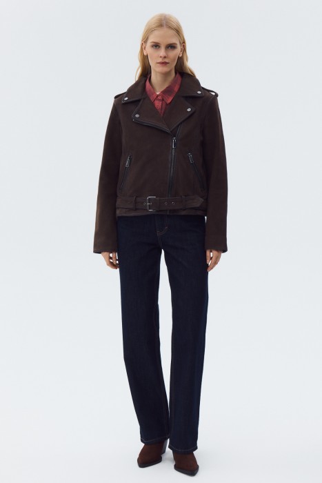 косуха из натуральной кожи от бренда снежная королева вид слева