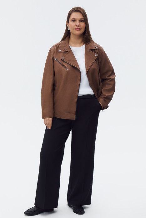 косуха из натуральной кожи от бренда снежная королева вид слева