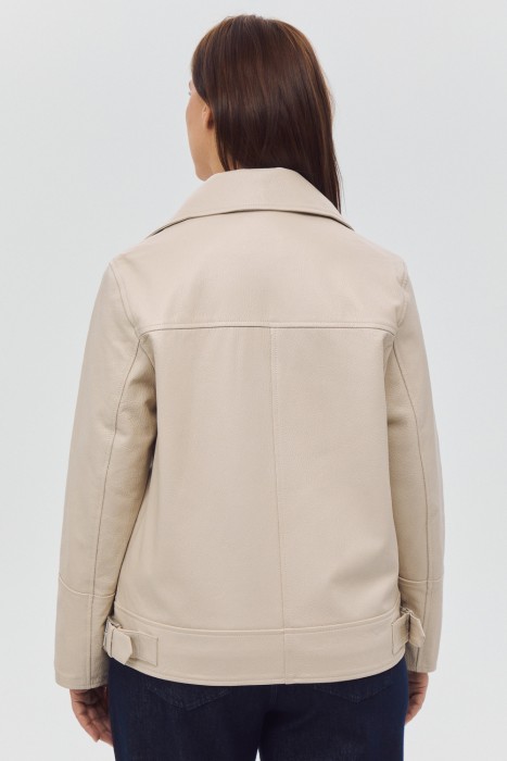 косуха из натуральной кожи по цене 24850 руб вид справа