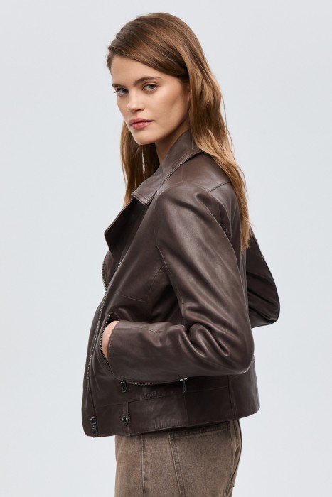 Товар с артикулом 826597003 вид сзади