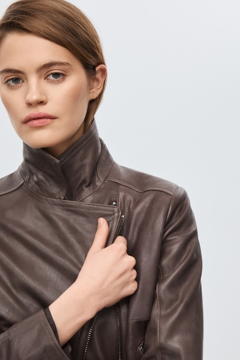 косуха из натуральной кожи из россии вид сбоку