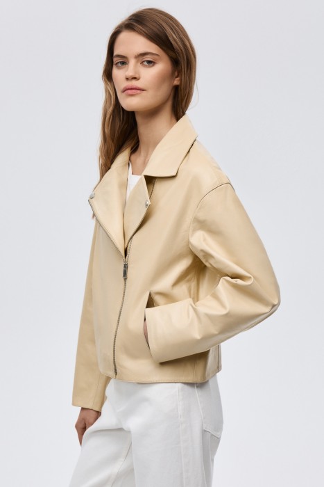 Товар с артикулом 826608003 вид сзади