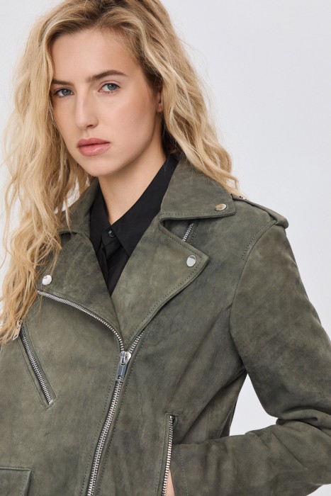 косуха из натуральной кожи из россии вид сбоку