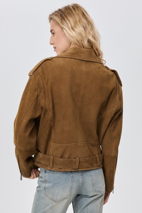 косуха из натуральной кожи по цене 16790 руб вид справа