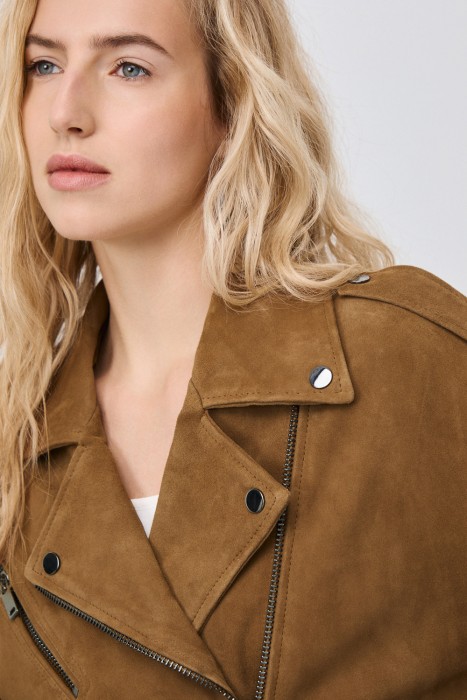 косуха из натуральной кожи из россии вид сбоку