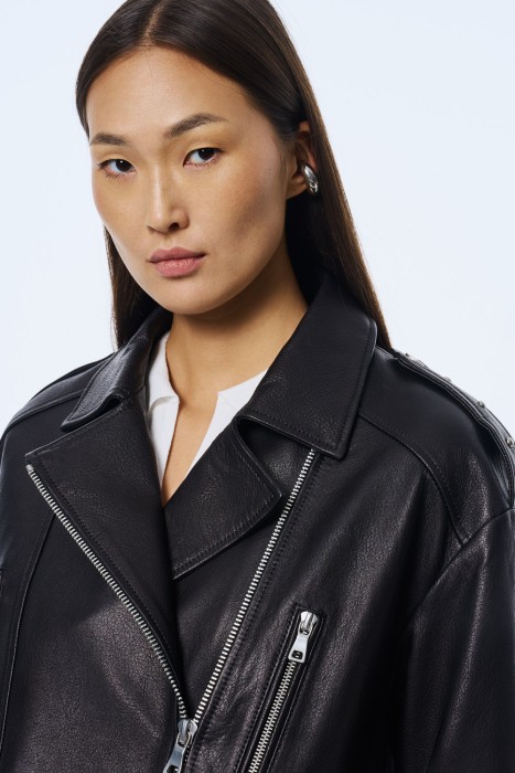 косуха из натуральной кожи по цене 11410 руб вид справа