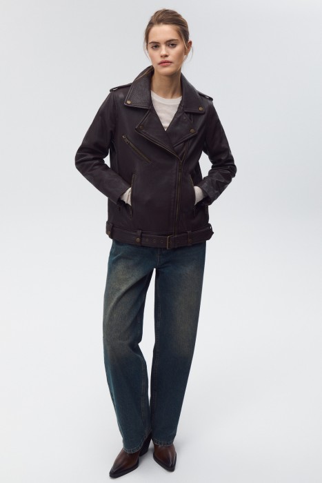 косуха из натуральной кожи от бренда снежная королева вид слева