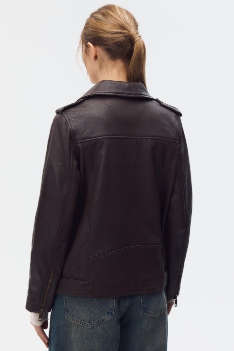 косуха из натуральной кожи по цене 15320 руб вид справа