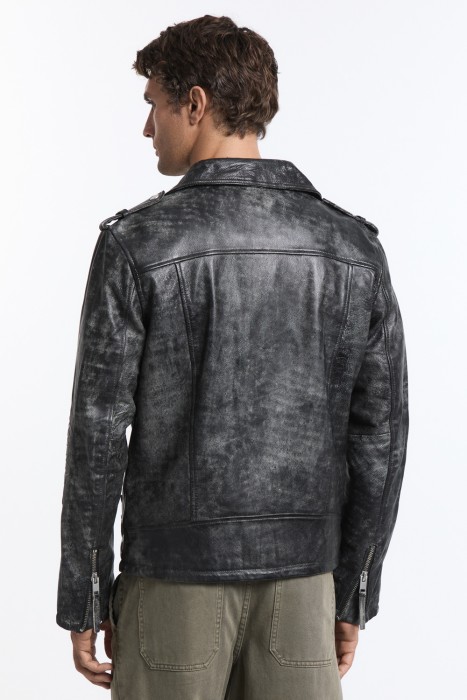 косуха из натуральной кожи по цене 12310 руб вид справа