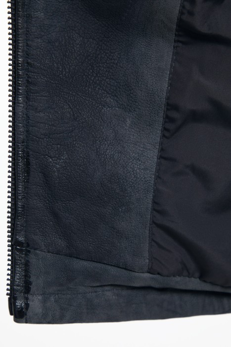 косуха из натуральной кожи по цене 9510 руб вид справа