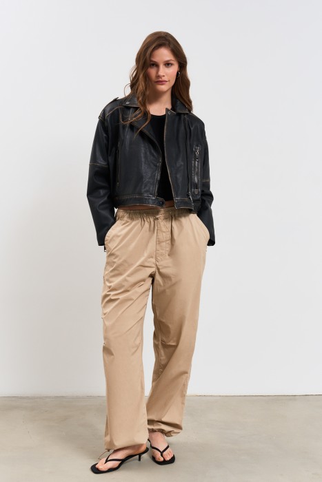 косуха из натуральной кожи от бренда снежная королева вид слева