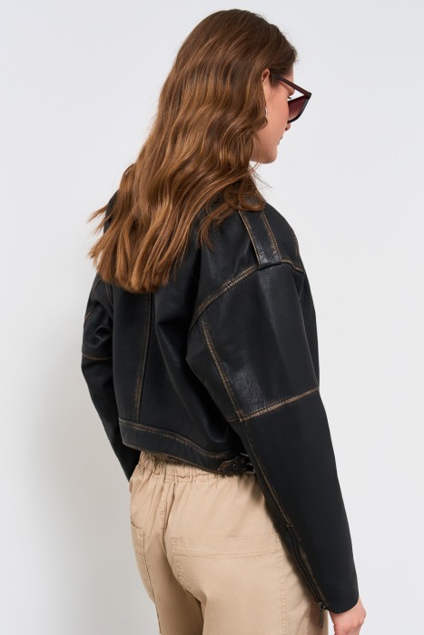 косуха из натуральной кожи по цене 9990 руб вид справа