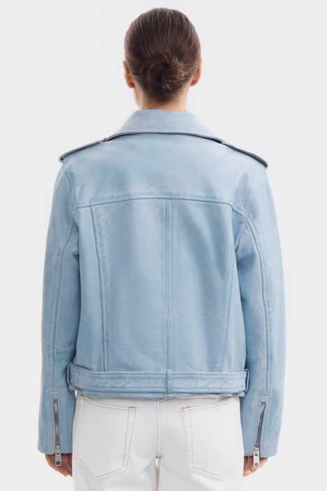 косуха из натуральной кожи по цене 13430 руб вид справа